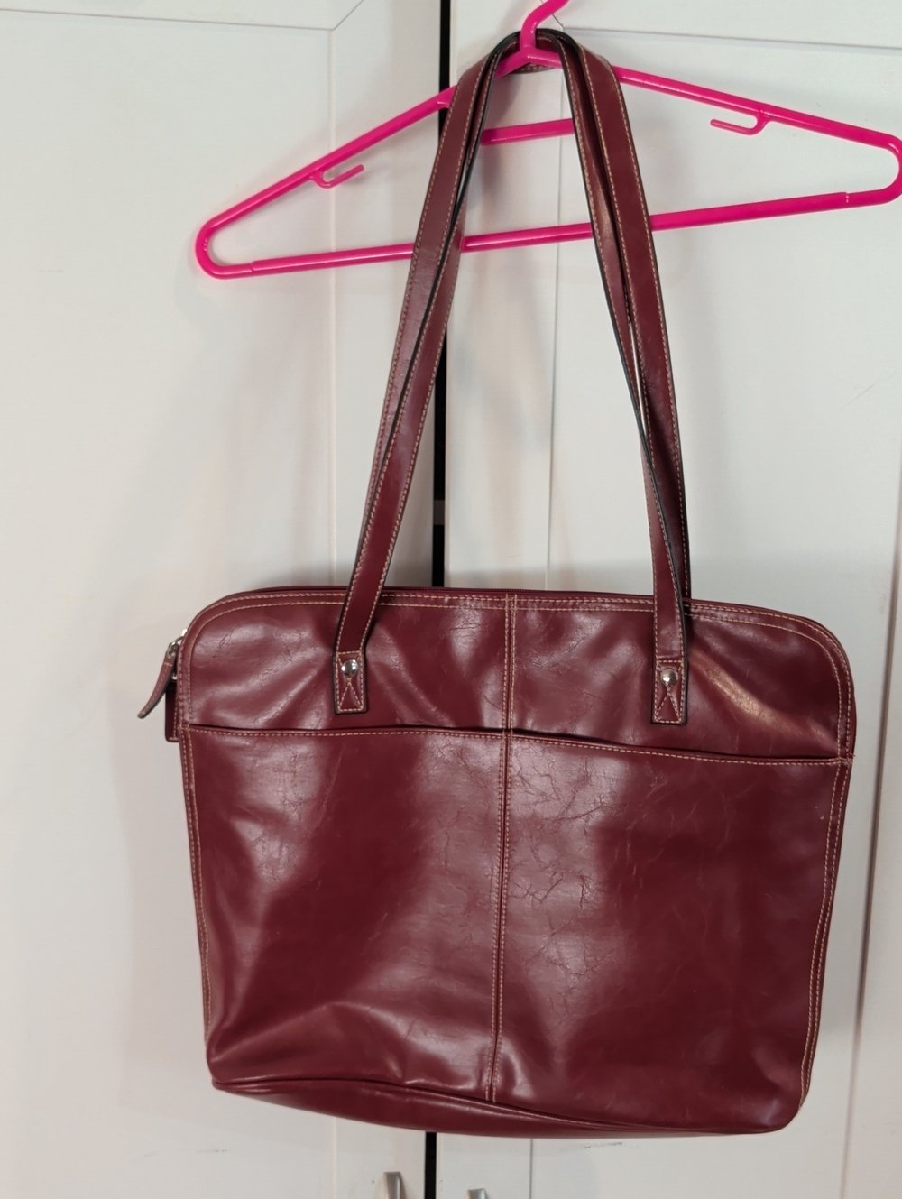 Classic Women's Vegan Leather Tote Bag in Burgundy